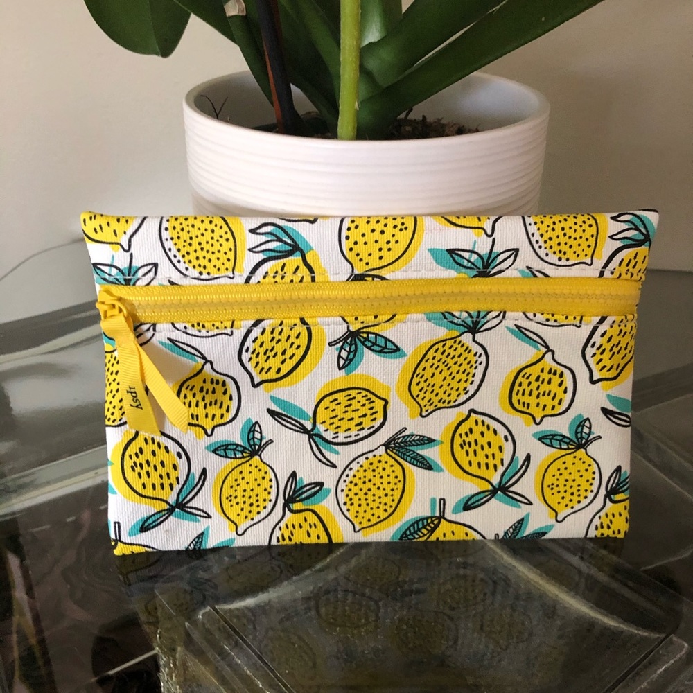 IPSY Cosmetic Case Pouch NWOT.